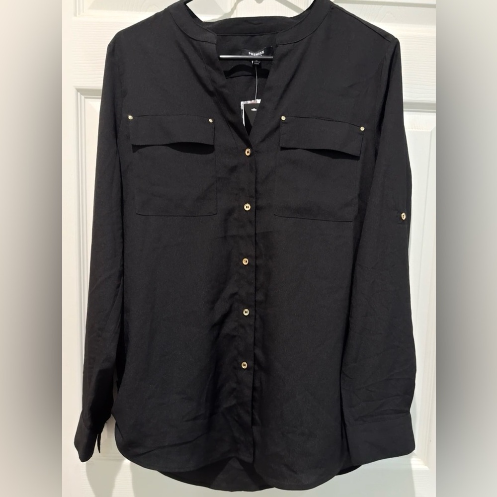 Premise Studio NTW black with gold button down top blouse women’s M